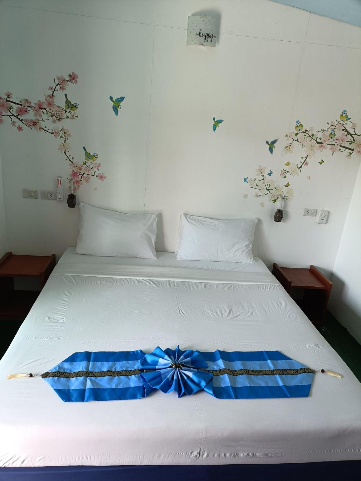 Mumzai House Apartment Ко Моок Екстериор снимка