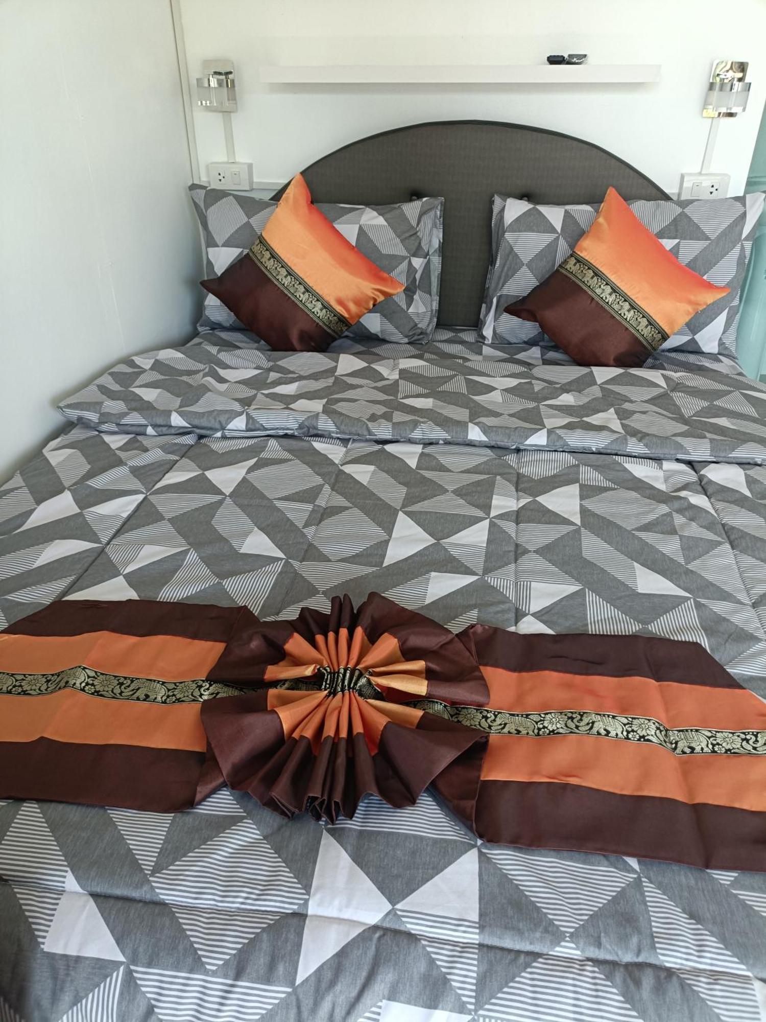 Mumzai House Apartment Ко Моок Екстериор снимка